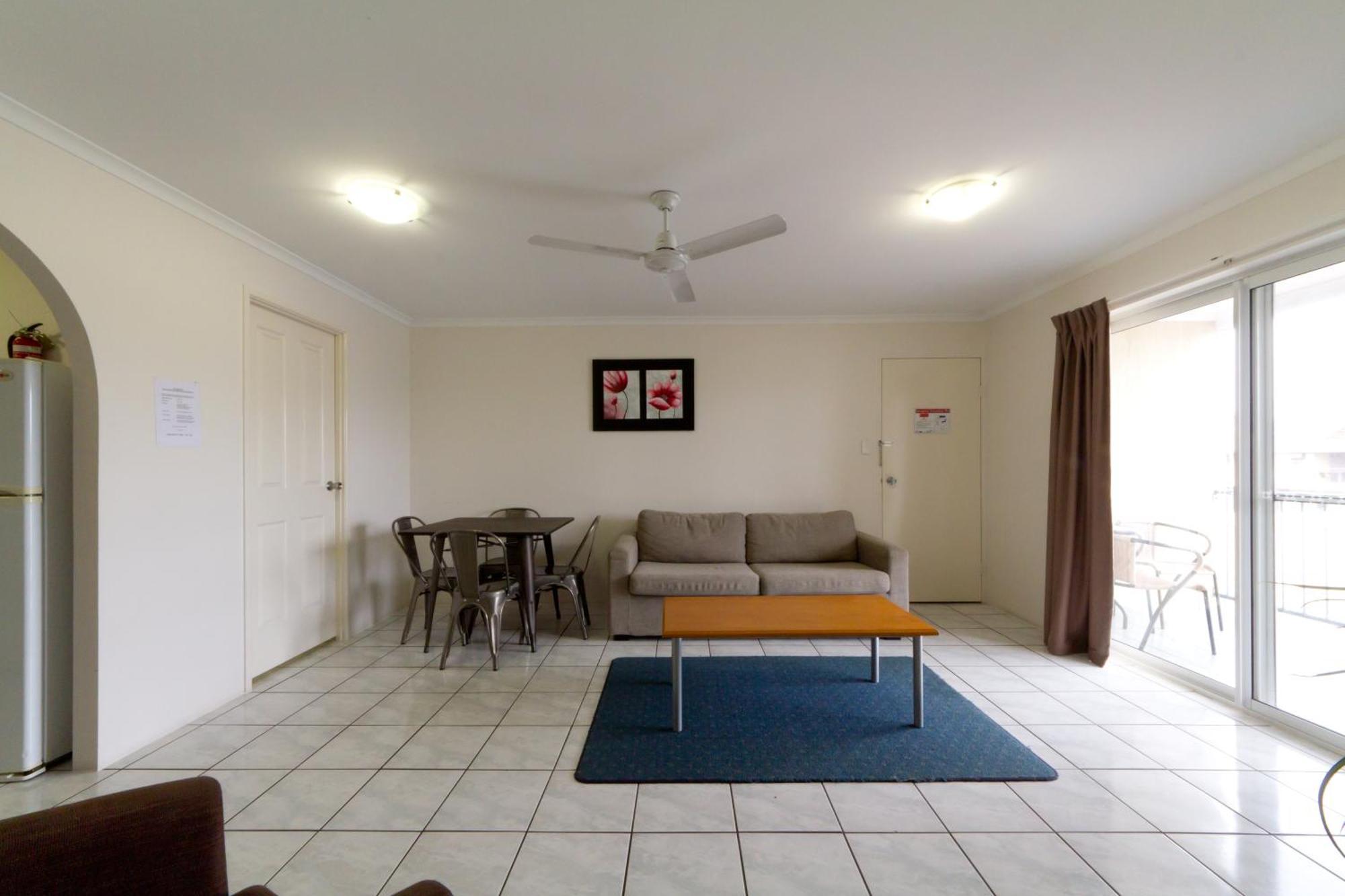 Rockhampton Serviced Apartments Rum bild